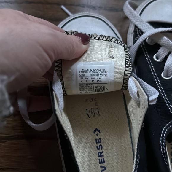 Kids Converse All Stars Sneakers - Picture 4 of 4